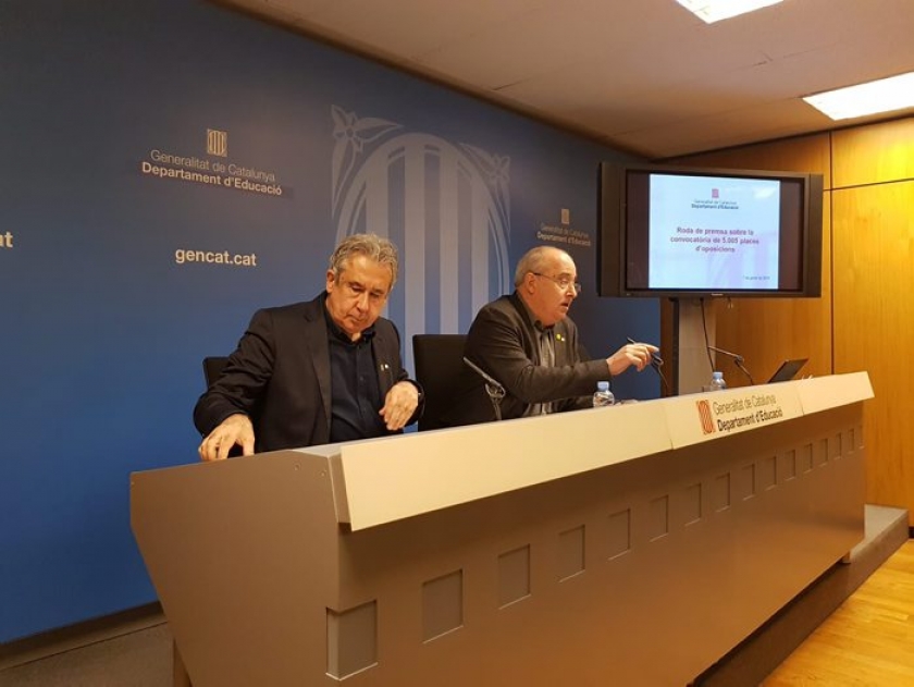 El conseller d'Educació, Josep Bargalló, durant la roda de premsa anunciant la convocatòria de noves places / Govern