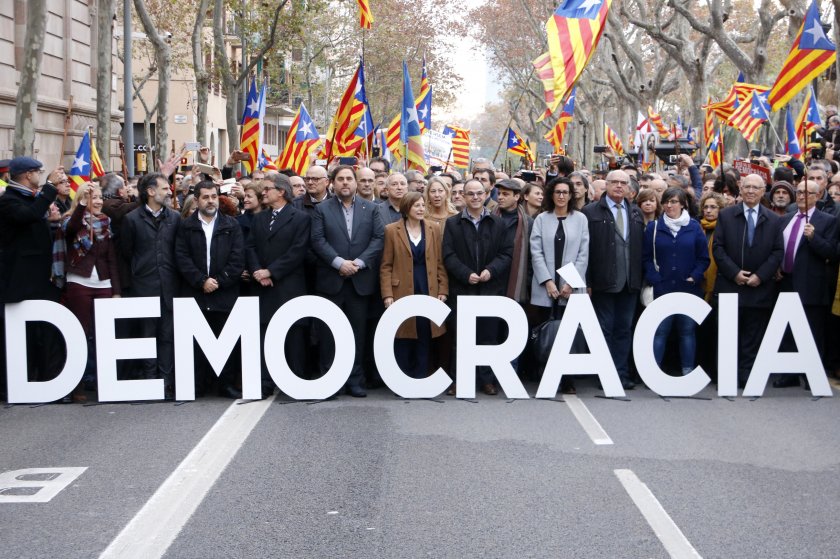  Els líders independentistes en una manifestació en defensa de la democràcia / ACN 
