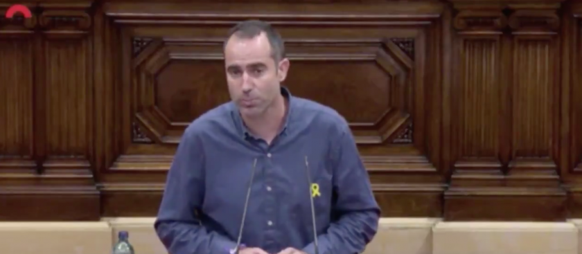  Ferran Civit, al faristol del Parlament 