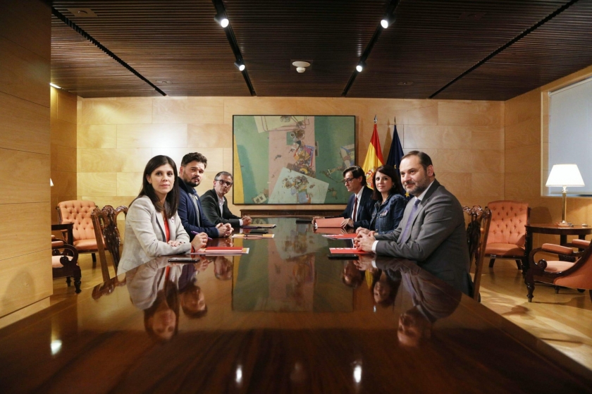   Esquerra aconsegueix una mesa de negociació entre governs per abordar el conflicte polític que acabarà amb una consulta a la ciutadania de Catalunya   