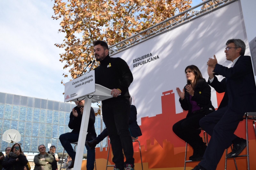   Rufián: “Quienes están celebrando los 40 años de la farsa de la Constitución y el artículo 155 son unos cínicos y unos carceleros”  