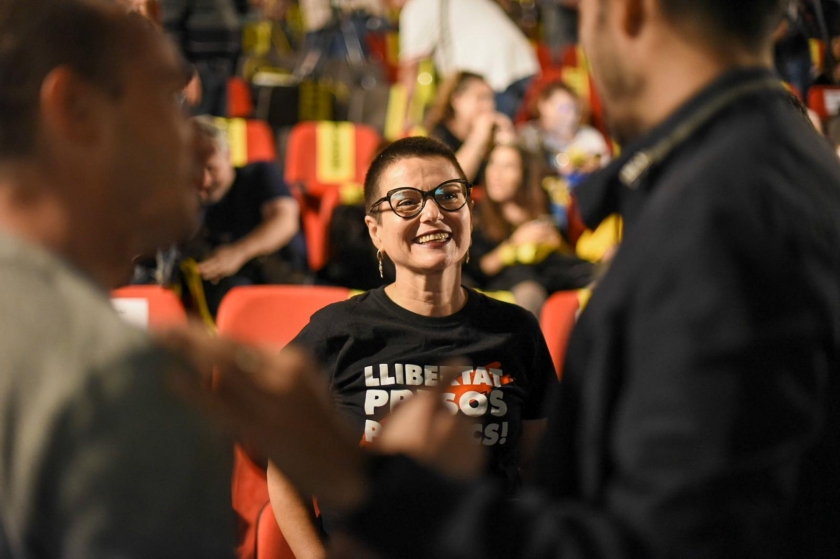  La diputada Maria Dantas moments abans de començar un acte de campanya / Marc Puig 