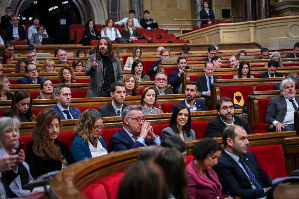 El diputat d'Esquerra Republicana i portaveu adjunt al Parlament, Jordi Albert, ha portat al ple l'oposició i el malestar del territori amb les línia de Molt Alta Tensió (MAT).