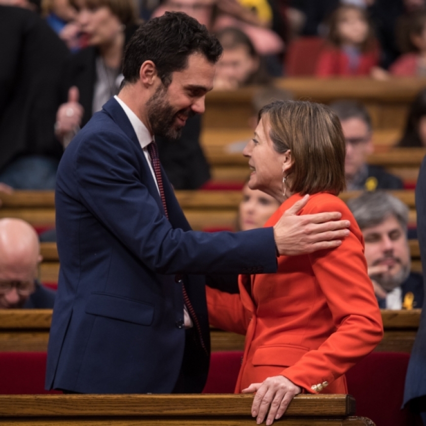  Roger Torrent i Carme Forcadell al ple de constitució 