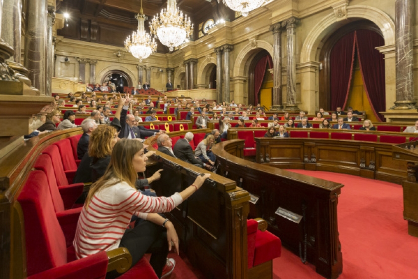   El Parlament aprova la proposta d’Esquerra que condemna el règim franquista i l’auge de l’extrema dreta amb l’abstenció de C's i PP  